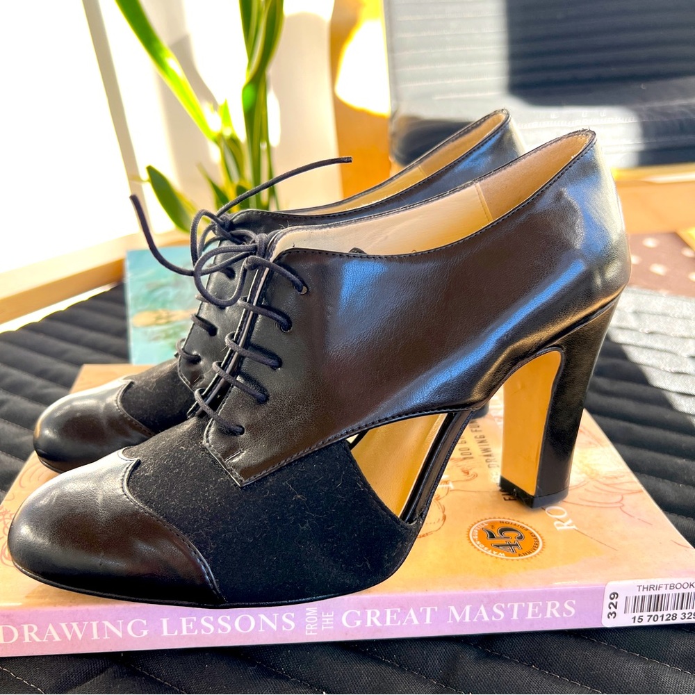 Beyond Skin Cutout Heels - EU 40